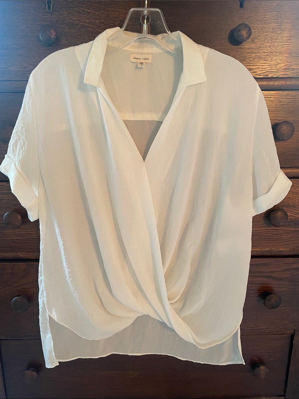 silence + noise White Draped Surplice Short-Sleeve Blouse
